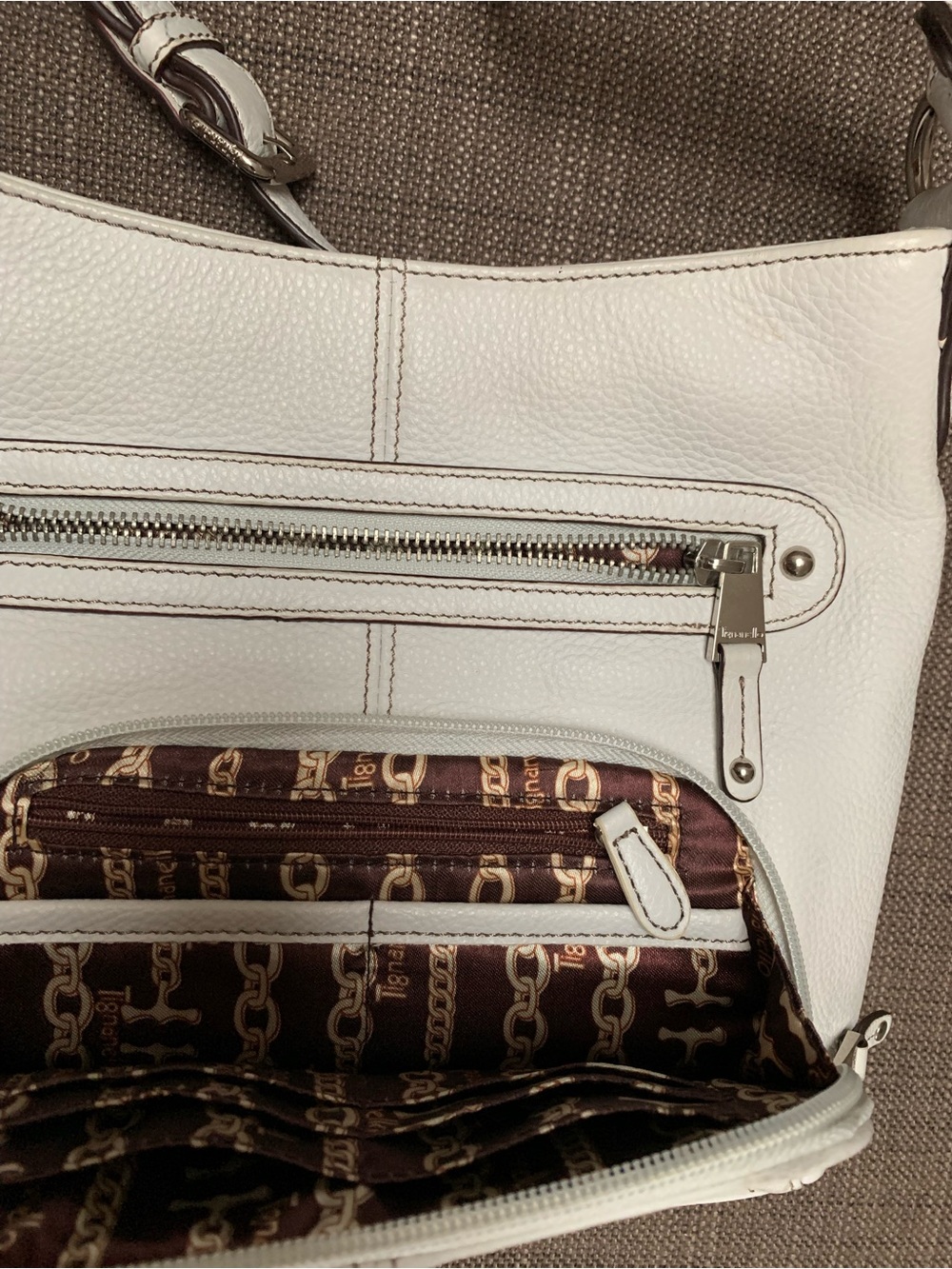 Tignanello White 100% Leather Crossbody Women’s Shoulder Bag Y2K
